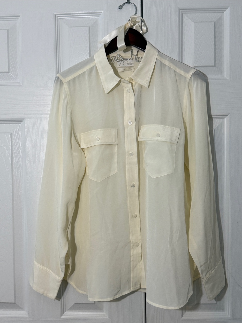 J.Crew Classic Fit Silk Button Up Shirt Womenβs 12 Ivory Long Sleeve Blouse